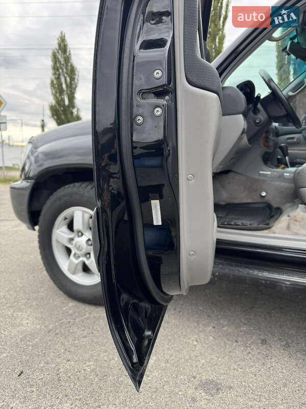 Внедорожник / Кроссовер Toyota Land Cruiser 2003 в Киеве