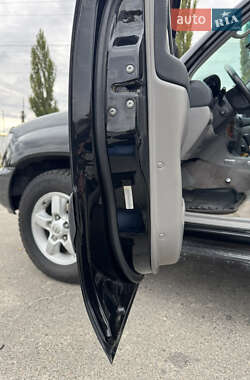 Внедорожник / Кроссовер Toyota Land Cruiser 2003 в 