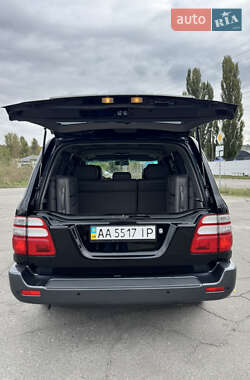 Внедорожник / Кроссовер Toyota Land Cruiser 2003 в 