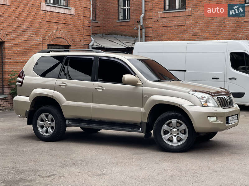 Внедорожник / Кроссовер Toyota Land Cruiser 2007 в Харькове