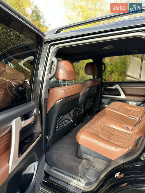 Внедорожник / Кроссовер Toyota Land Cruiser 2019 в Киеве