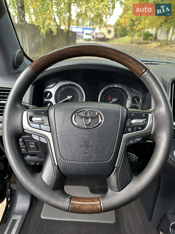 Внедорожник / Кроссовер Toyota Land Cruiser 2019 в Киеве