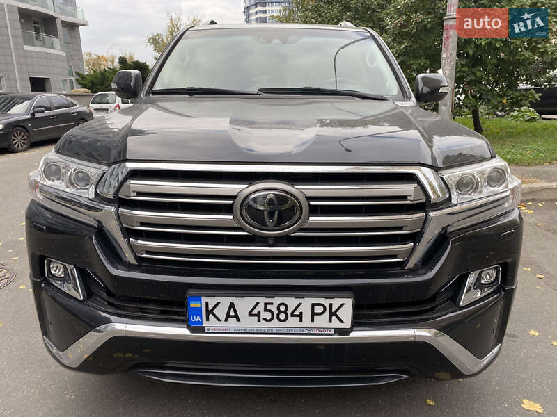Внедорожник / Кроссовер Toyota Land Cruiser 2017 в Киеве