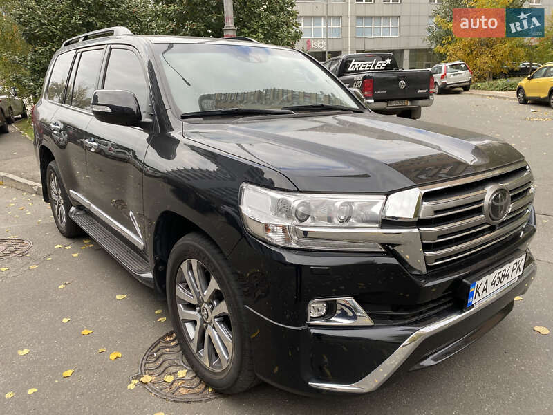 Внедорожник / Кроссовер Toyota Land Cruiser 2017 в Киеве