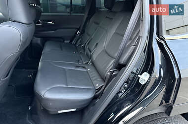 Внедорожник / Кроссовер Toyota Land Cruiser 2021 в 