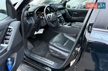 Внедорожник / Кроссовер Toyota Land Cruiser 2021 в 