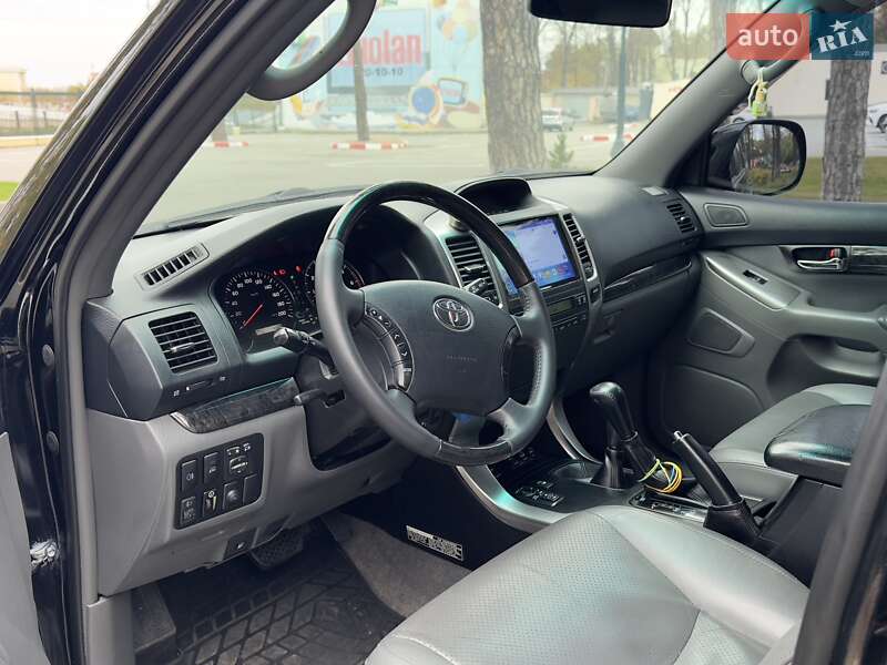 Внедорожник / Кроссовер Toyota Land Cruiser 2008 в Харькове