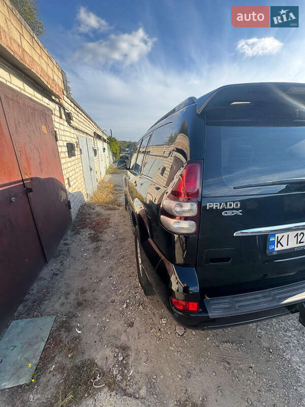 Позашляховик / Кросовер Toyota Land Cruiser 2005 в Павлограді