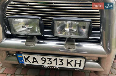 Внедорожник / Кроссовер Toyota Land Cruiser 2005 в Киеве