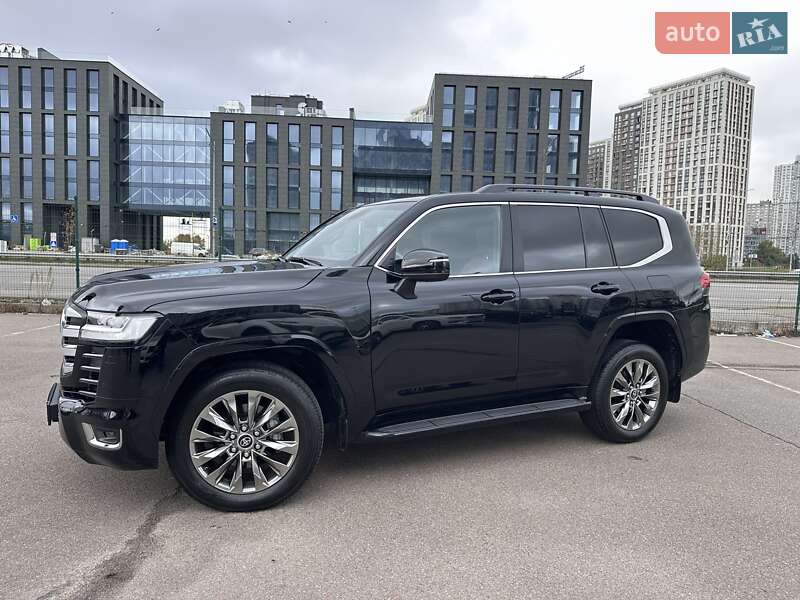 Toyota Land Cruiser 2023