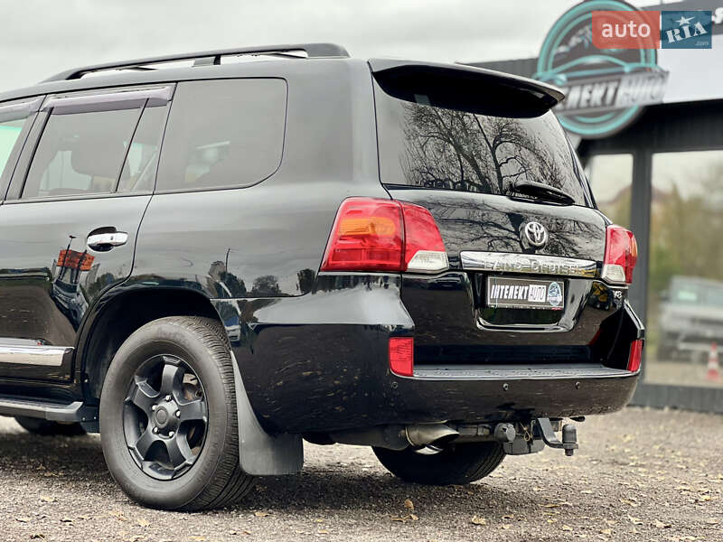 Внедорожник / Кроссовер Toyota Land Cruiser 2012 в Киеве