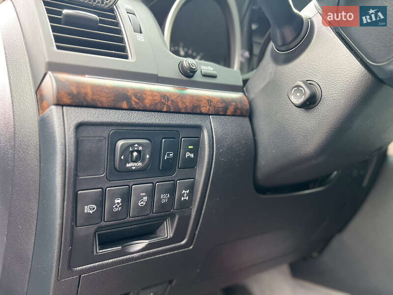 Внедорожник / Кроссовер Toyota Land Cruiser 2012 в Киеве