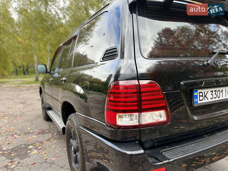 Внедорожник / Кроссовер Toyota Land Cruiser 2005 в Ровно фото 7 Внедорожник / Кроссовер Toyota Land Cruiser 2005 в Ровно