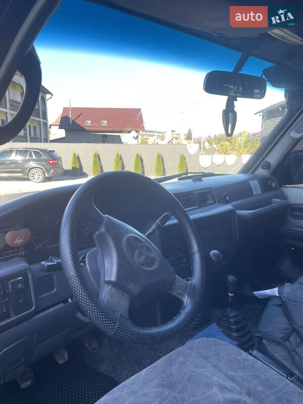 Внедорожник / Кроссовер Toyota Land Cruiser 1997 в Рахове