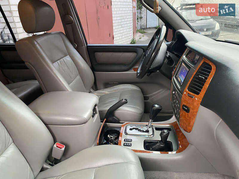 Внедорожник / Кроссовер Toyota Land Cruiser 2006 в Новых Петровцах фото 8 Внедорожник / Кроссовер Toyota Land Cruiser 2006 в Новых Петровцах