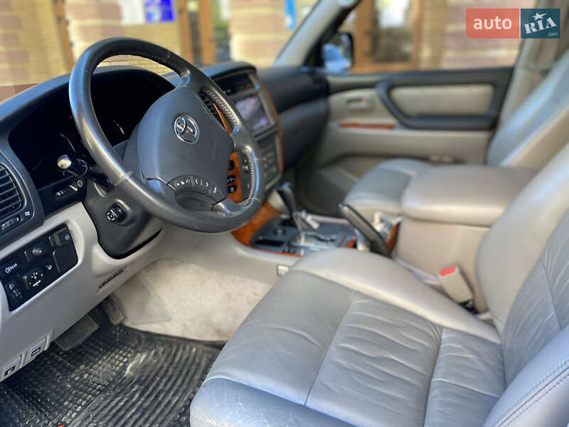 Внедорожник / Кроссовер Toyota Land Cruiser 2006 в Новых Петровцах фото 24 Внедорожник / Кроссовер Toyota Land Cruiser 2006 в Новых Петровцах