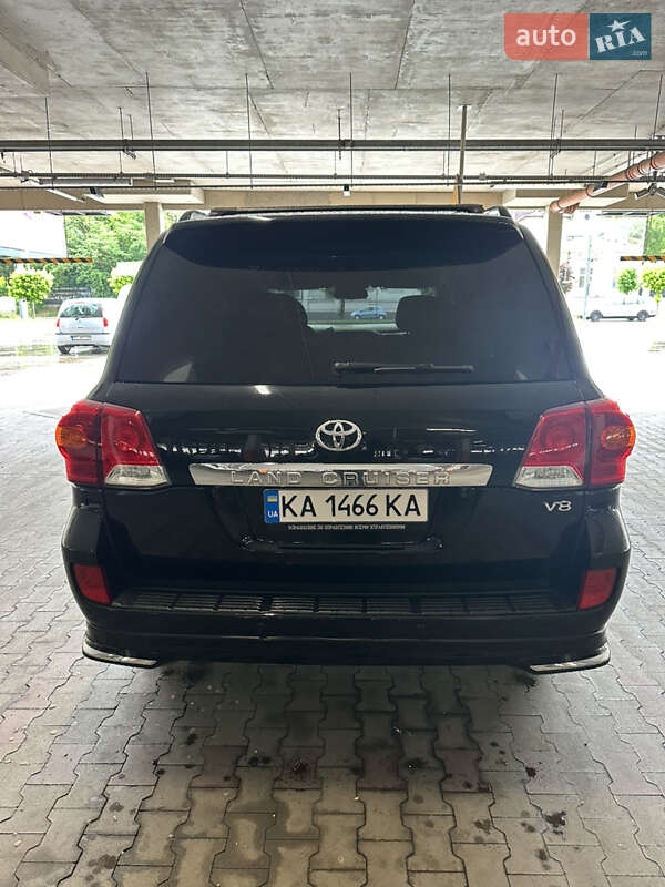 Внедорожник / Кроссовер Toyota Land Cruiser 2012 в Киеве фото 6 Внедорожник / Кроссовер Toyota Land Cruiser 2012 в Киеве