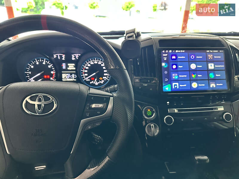 Внедорожник / Кроссовер Toyota Land Cruiser 2012 в Киеве фото 8 Внедорожник / Кроссовер Toyota Land Cruiser 2012 в Киеве