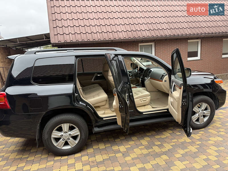 Внедорожник / Кроссовер Toyota Land Cruiser 2013 в Киеве