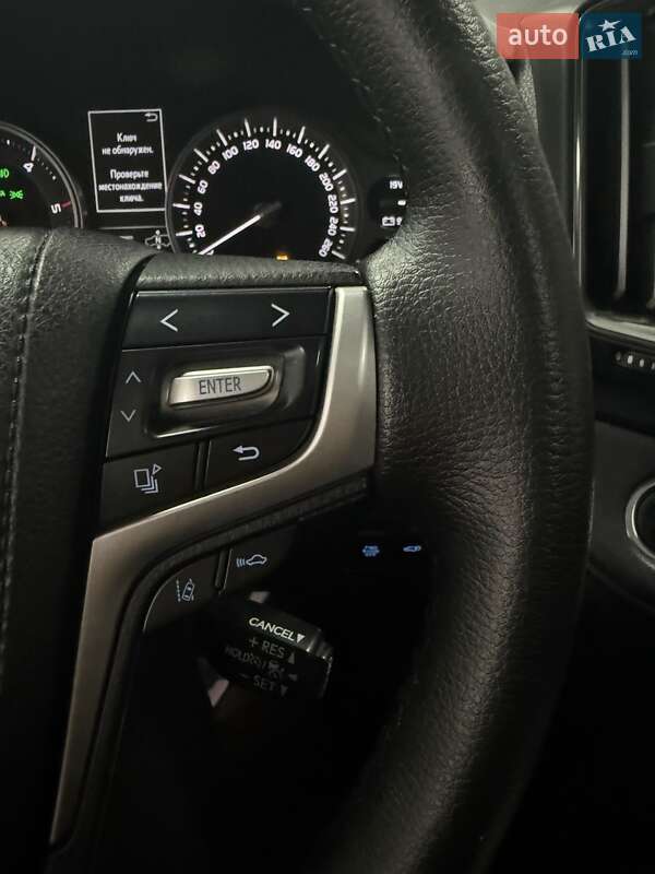 Внедорожник / Кроссовер Toyota Land Cruiser 2017 в Полтаве фото 20 Внедорожник / Кроссовер Toyota Land Cruiser 2017 в Полтаве