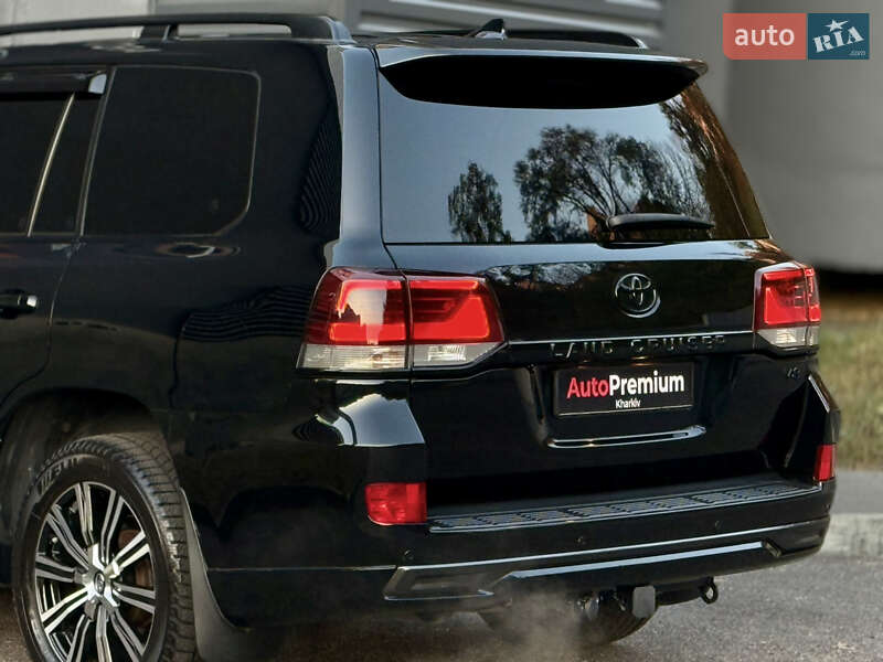 Внедорожник / Кроссовер Toyota Land Cruiser 2015 в Харькове фото 11 Внедорожник / Кроссовер Toyota Land Cruiser 2015 в Харькове