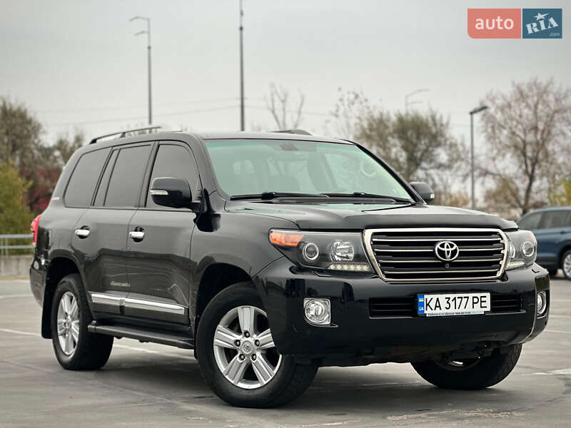 Внедорожник / Кроссовер Toyota Land Cruiser 2014 в Киеве