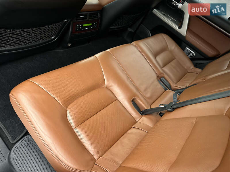 Внедорожник / Кроссовер Toyota Land Cruiser 2014 в Киеве