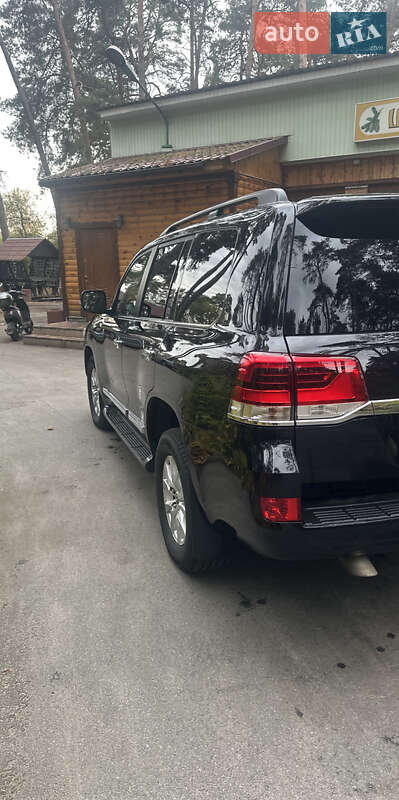 Внедорожник / Кроссовер Toyota Land Cruiser 2019 в Соснице