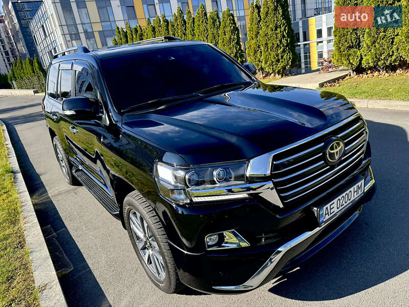 Внедорожник / Кроссовер Toyota Land Cruiser 2017 в Днепре фото 2 Внедорожник / Кроссовер Toyota Land Cruiser 2017 в Днепре