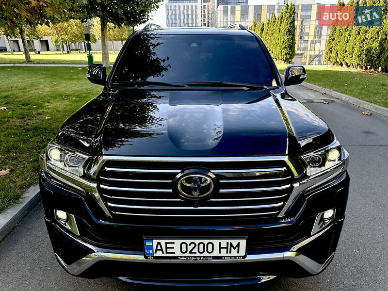 Внедорожник / Кроссовер Toyota Land Cruiser 2017 в Днепре фото 8 Внедорожник / Кроссовер Toyota Land Cruiser 2017 в Днепре