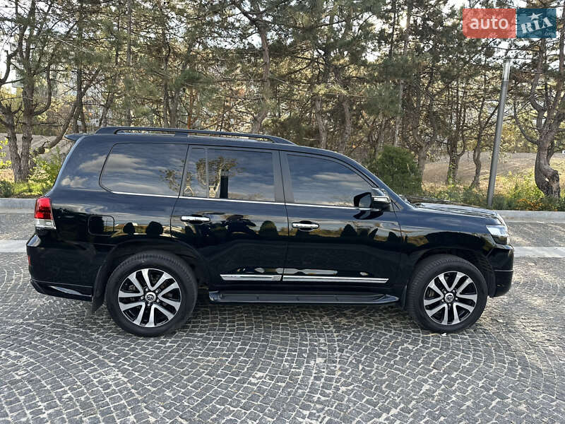 Внедорожник / Кроссовер Toyota Land Cruiser 2018 в Днепре фото 4 Внедорожник / Кроссовер Toyota Land Cruiser 2018 в Днепре