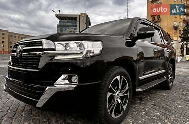 Внедорожник / Кроссовер Toyota Land Cruiser 2020 в 