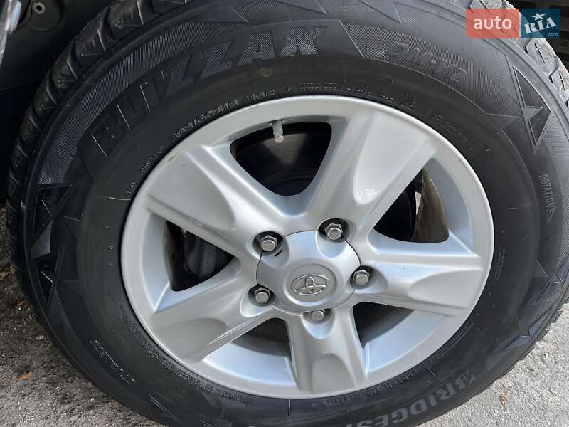 Внедорожник / Кроссовер Toyota Land Cruiser 2014 в Киеве