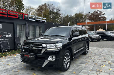 Позашляховик / Кросовер Toyota Land Cruiser 2016 в  фото 3 Позашляховик / Кросовер Toyota Land Cruiser 2016 в