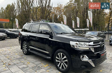 Позашляховик / Кросовер Toyota Land Cruiser 2016 в  фото 11 Позашляховик / Кросовер Toyota Land Cruiser 2016 в
