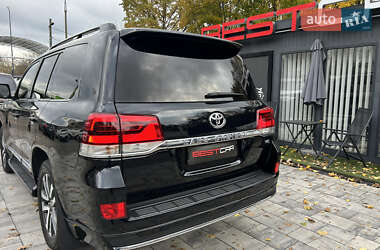 Позашляховик / Кросовер Toyota Land Cruiser 2016 в  фото 16 Позашляховик / Кросовер Toyota Land Cruiser 2016 в