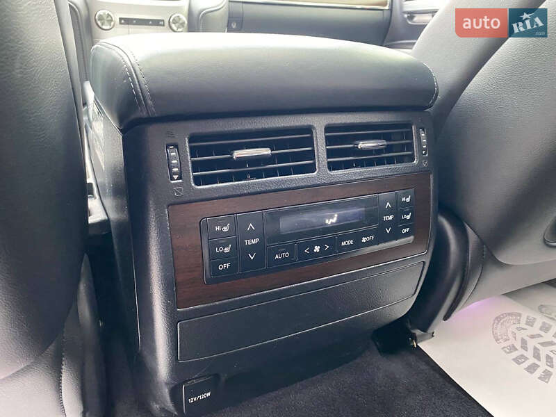 Внедорожник / Кроссовер Toyota Land Cruiser 2018 в Житомире фото 20 Внедорожник / Кроссовер Toyota Land Cruiser 2018 в Житомире