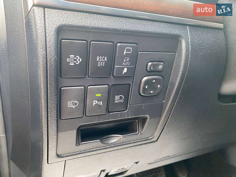 Внедорожник / Кроссовер Toyota Land Cruiser 2018 в Житомире фото 18 Внедорожник / Кроссовер Toyota Land Cruiser 2018 в Житомире