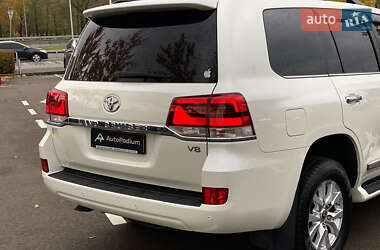 Внедорожник / Кроссовер Toyota Land Cruiser 2019 в 