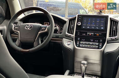 Внедорожник / Кроссовер Toyota Land Cruiser 2019 в 