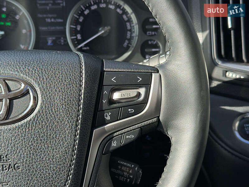 Внедорожник / Кроссовер Toyota Land Cruiser 2016 в Львове