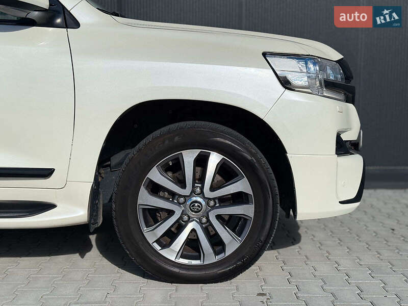 Внедорожник / Кроссовер Toyota Land Cruiser 2016 в Львове