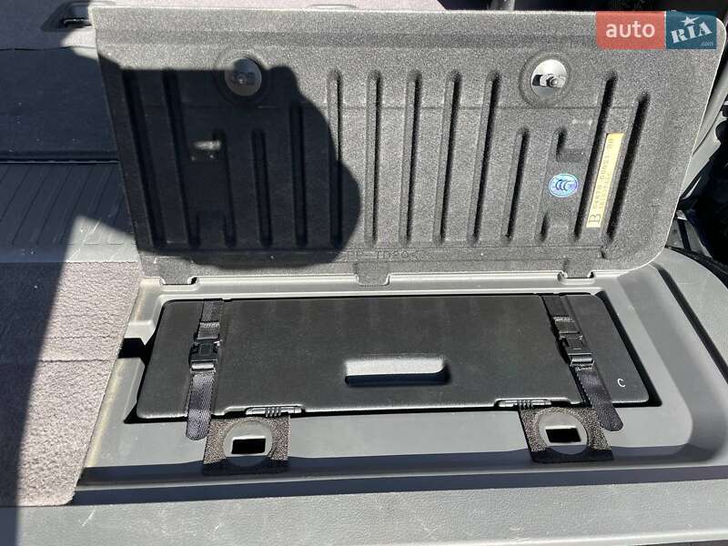 Внедорожник / Кроссовер Toyota Land Cruiser 2013 в Киеве фото 33 Внедорожник / Кроссовер Toyota Land Cruiser 2013 в Киеве