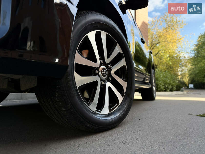 Внедорожник / Кроссовер Toyota Land Cruiser 2016 в Львове фото 9 Внедорожник / Кроссовер Toyota Land Cruiser 2016 в Львове