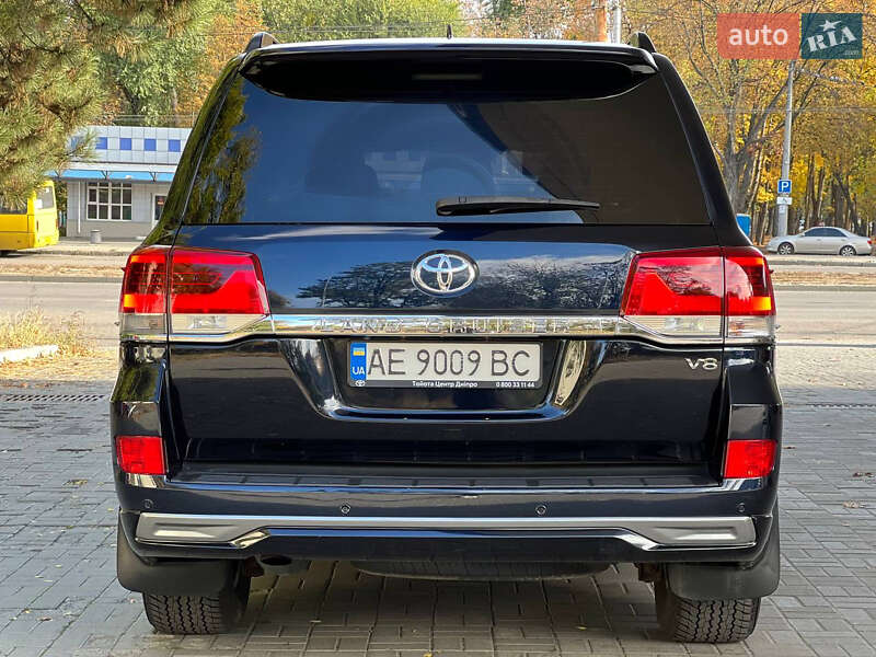 Позашляховик / Кросовер Toyota Land Cruiser 2016 в Дніпрі фото 10 Позашляховик / Кросовер Toyota Land Cruiser 2016 в Дніпрі
