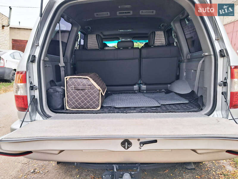 Позашляховик / Кросовер Toyota Land Cruiser 2006 в Одесі