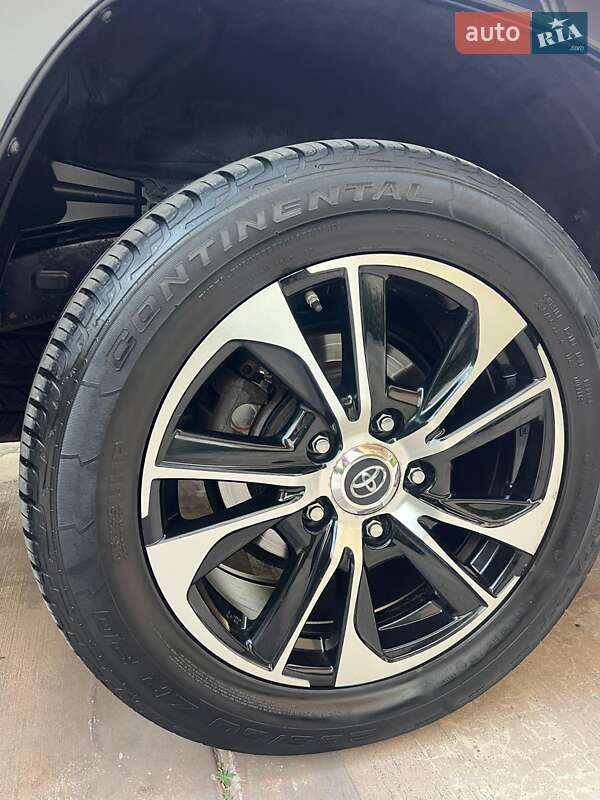 Внедорожник / Кроссовер Toyota Land Cruiser 2020 в Днепре