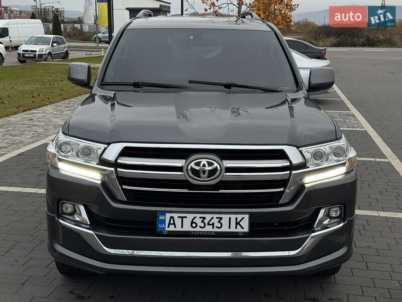 Внедорожник / Кроссовер Toyota Land Cruiser 2010 в Мукачево
