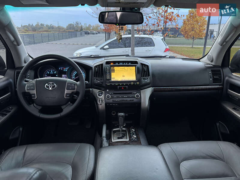 Внедорожник / Кроссовер Toyota Land Cruiser 2010 в Мукачево