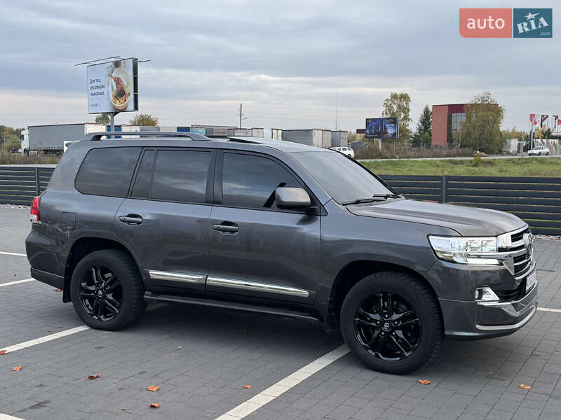 Внедорожник / Кроссовер Toyota Land Cruiser 2010 в Мукачево